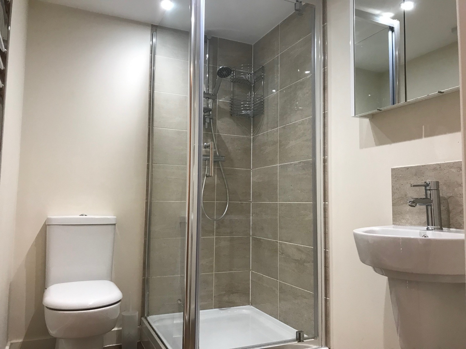 Bathroom, Flat 4 Richmond Court